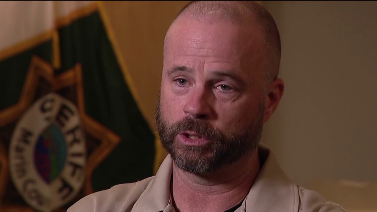 Marin sheriff's deputy gets medal for saving woman from flooded SUV — KTVU FOX 2 Bay Area